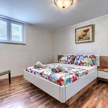 Holiday home Sonja By Interhome Liznjan